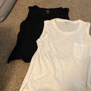 You get both tank tops! Size medium gently used Madewell tank tops.